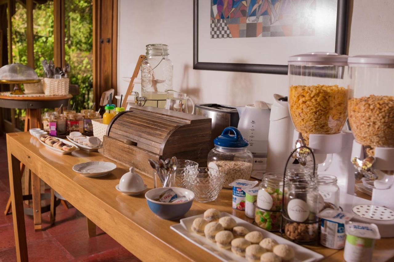 차크라스데코리아 Casa De Coria B&B 외부 사진
